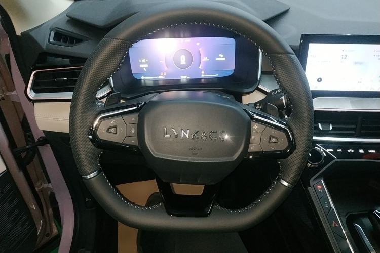 Used Lynk & Co 06 2021 1.5T Shero Pink Special Edition Steering Wheel