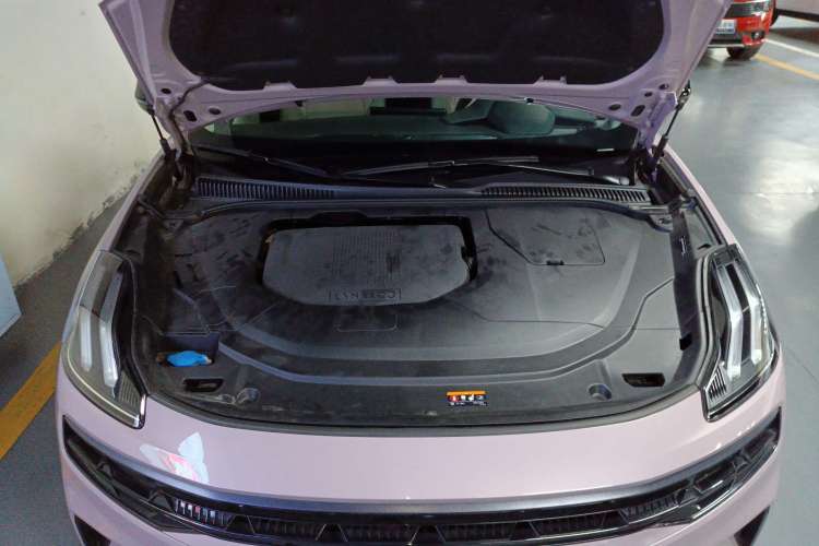 Used Lynk & Co 06 2021 1.5T Shero Pink Special Edition Engine Bay