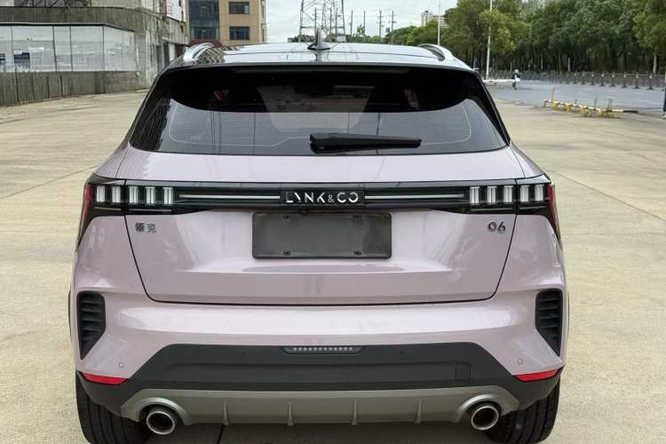Used Lynk & Co 06 2021 1.5T Shero Pink Special Edition Exterior 3