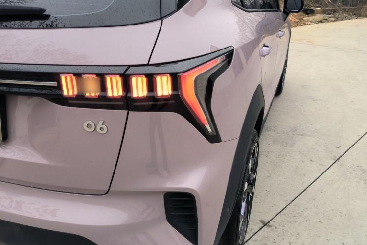 Used Lynk & Co 06 2021 1.5T Shero Pink Special Edition Exterior 6