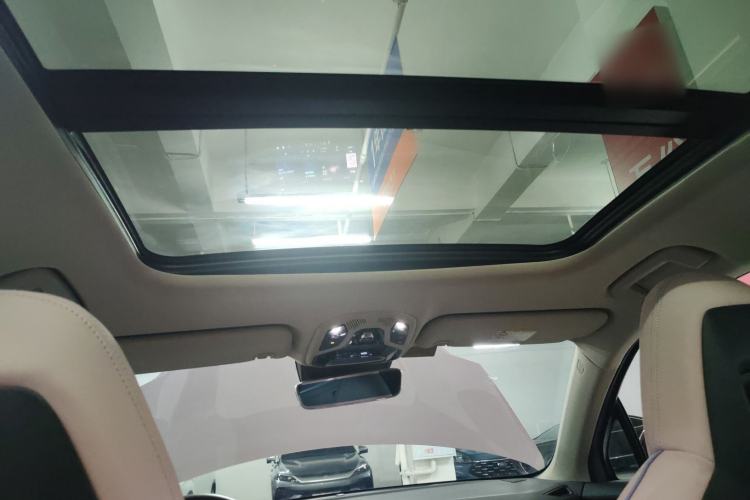 Used Lynk & Co 06 2021 1.5T Shero Pink Special Edition Headliner