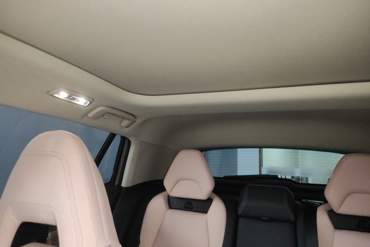 Used Lynk & Co 06 2021 1.5T Shero Pink Special Edition Headliner