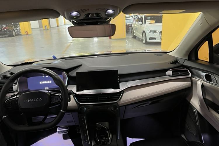 Used Lynk & Co 06 2021 1.5T Shero Pink Special Edition Interior 1