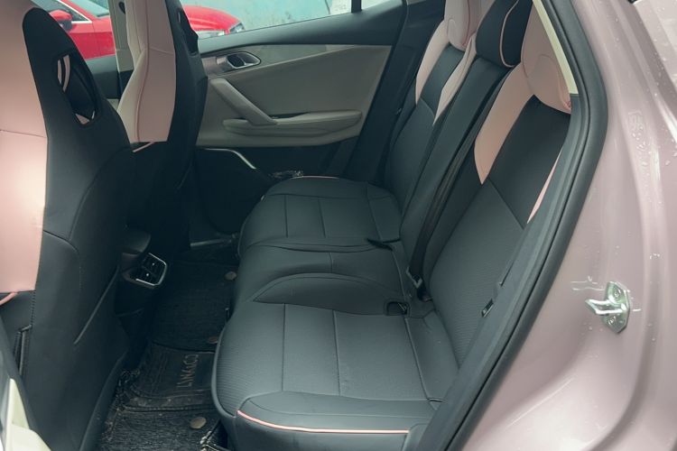 Used Lynk & Co 06 2021 1.5T Shero Pink Special Edition Interior 1