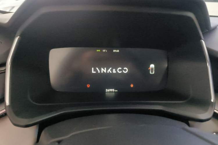 Used Lynk & Co 06 2021 1.5T Shero Pink Special Edition Odometer Close Up