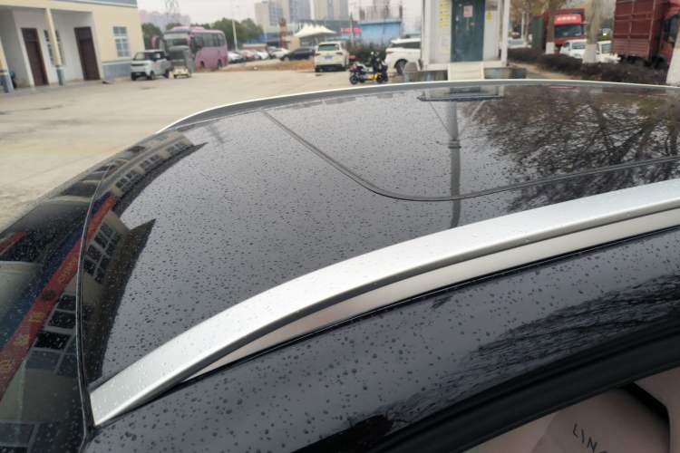 Used Lynk & Co 06 2021 1.5T Shero Pink Special Edition Roof