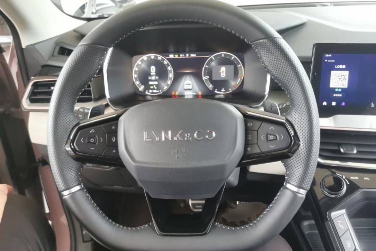 Used Lynk & Co 06 2021 1.5T Shero Pink Special Edition Steering Wheel