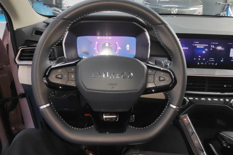 Used Lynk & Co 06 2021 1.5T Shero Pink Special Edition Steering Wheel