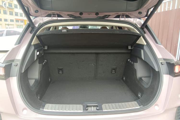 Used Lynk & Co 06 2021 1.5T Shero Pink Special Edition Trunk
