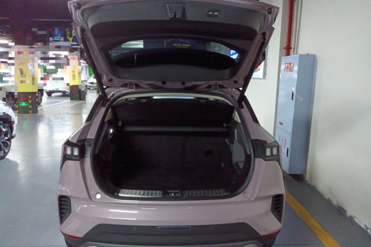 Used Lynk & Co 06 2021 1.5T Shero Pink Special Edition Trunk