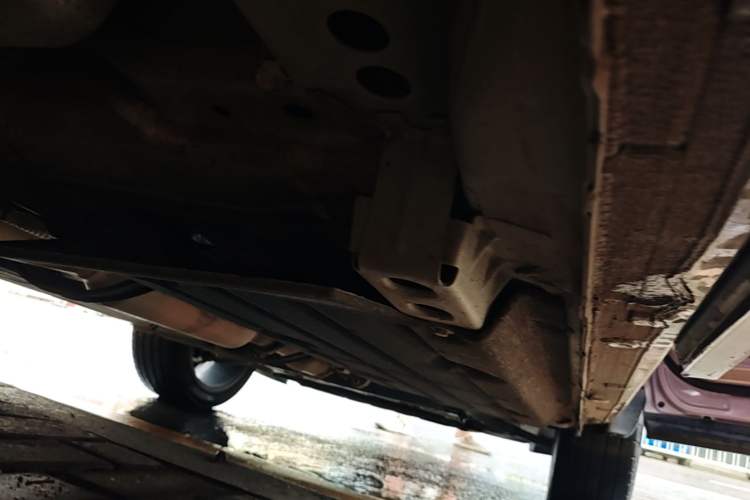 Used Lynk & Co 06 2021 1.5T Shero Pink Special Edition Right Side Sill