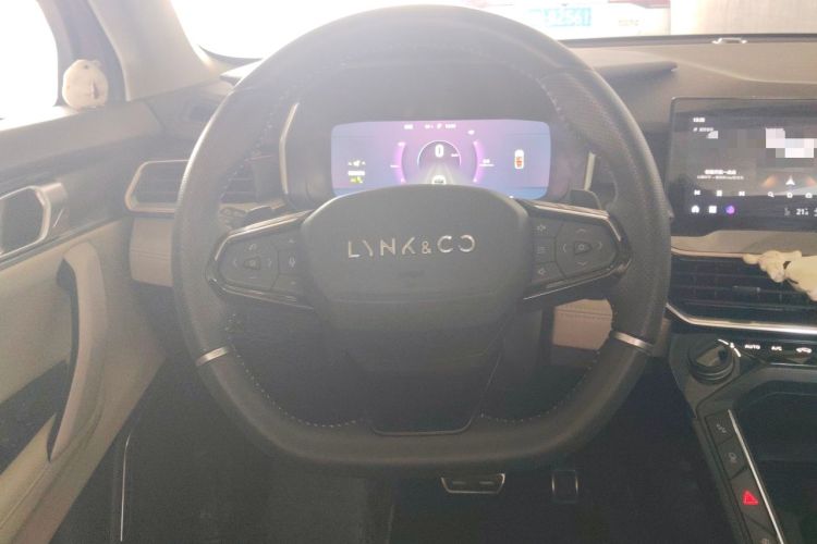 Used Lynk & Co 06 2021 1.5T Shero Pink Special Edition Steering Wheel
