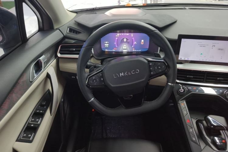 Used Lynk & Co 06 2021 1.5T Shero Pink Special Edition Steering Wheel