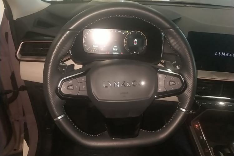Used Lynk & Co 06 2021 1.5T Shero Pink Special Edition Steering Wheel