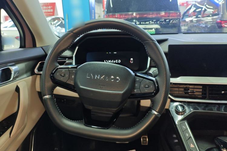 Used Lynk & Co 06 2021 1.5T Shero Pink Special Edition Steering Wheel