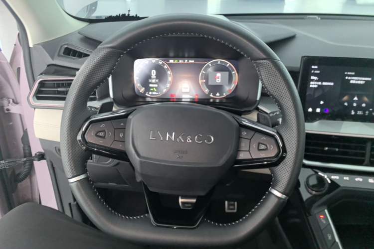 Used Lynk & Co 06 2021 1.5T Shero Pink Special Edition Steering Wheel