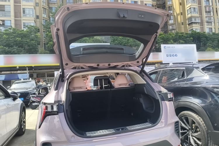Used Lynk & Co 06 2021 1.5T Shero Pink Special Edition Trunk