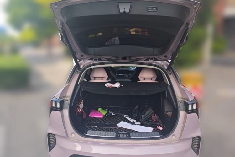 Used Lynk & Co 06 2021 1.5T Shero Pink Special Edition Trunk
