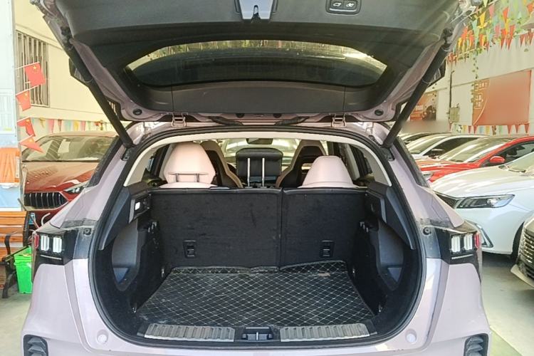 Used Lynk & Co 06 2021 1.5T Shero Pink Special Edition Trunk