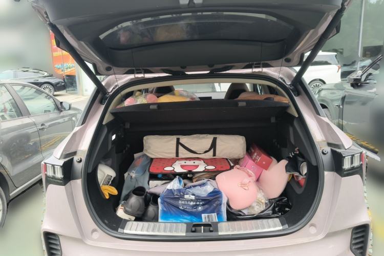 Used Lynk & Co 06 2021 1.5T Shero Pink Special Edition Trunk