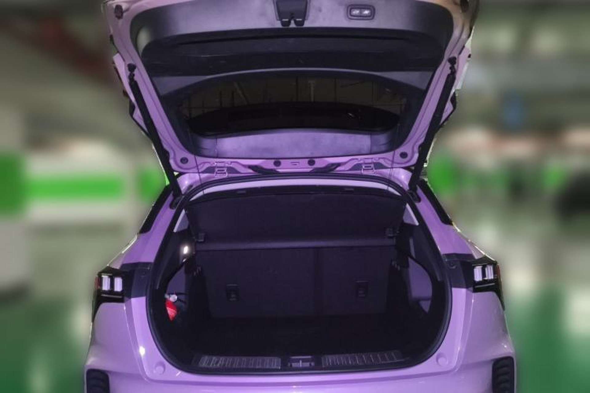 Used Lynk & Co 06 2021 1.5T Shero Pink Special Edition Trunk