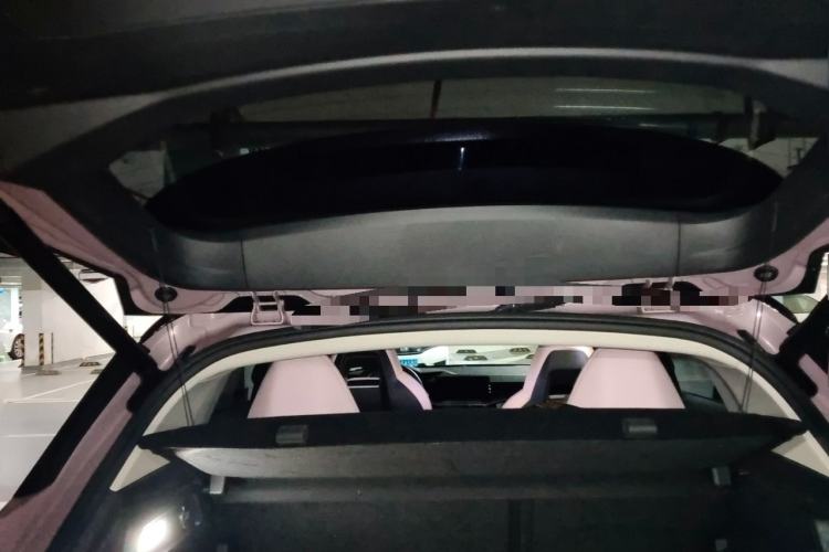 Used Lynk & Co 06 2021 1.5T Shero Pink Special Edition Trunk