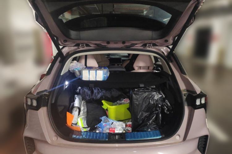 Used Lynk & Co 06 2021 1.5T Shero Pink Special Edition Trunk