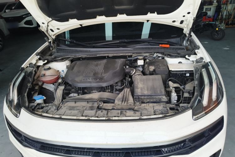 Used Lynk & Co 06 2021 1.5T Shero Pink Special Edition Engine Bay