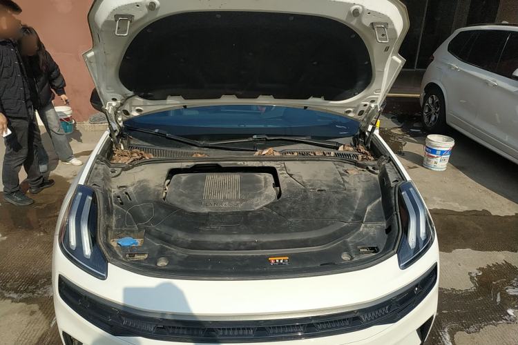 Used Lynk & Co 06 2021 1.5T Shero Pink Special Edition Engine Bay