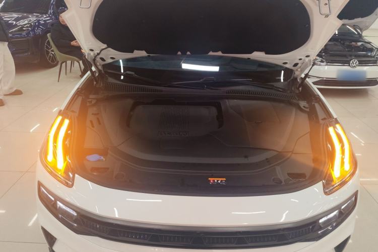 Used Lynk & Co 06 2021 1.5T Shero Pink Special Edition Engine Bay