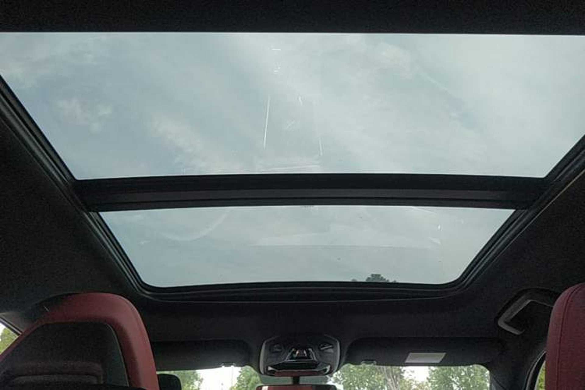 Used Lynk & Co 06 2021 1.5T Shero Pink Special Edition Headliner