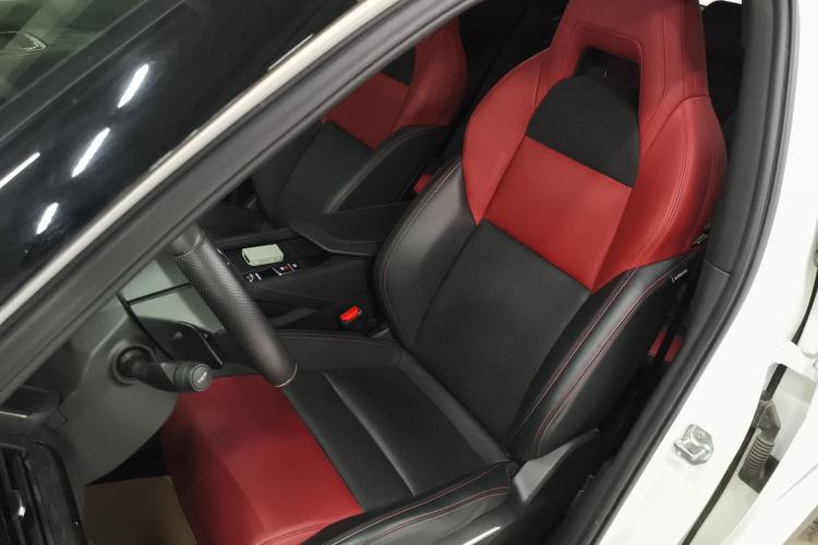 Used Lynk & Co 06 2021 1.5T Shero Pink Special Edition Left Front Seat