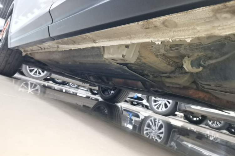 Used Lynk & Co 06 2021 1.5T Shero Pink Special Edition Left Side Sill