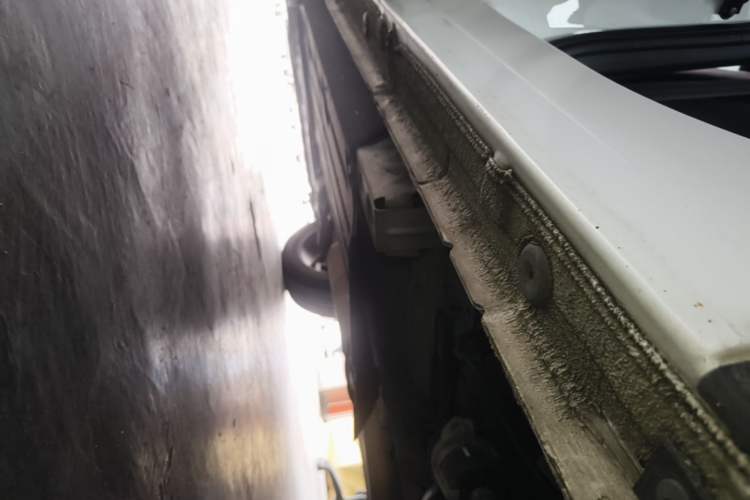 Used Lynk & Co 06 2021 1.5T Shero Pink Special Edition Left Side Sill