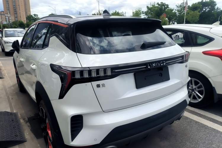 Used Lynk & Co 06 2021 1.5T Shero Pink Special Edition Rear Left 45 Deg