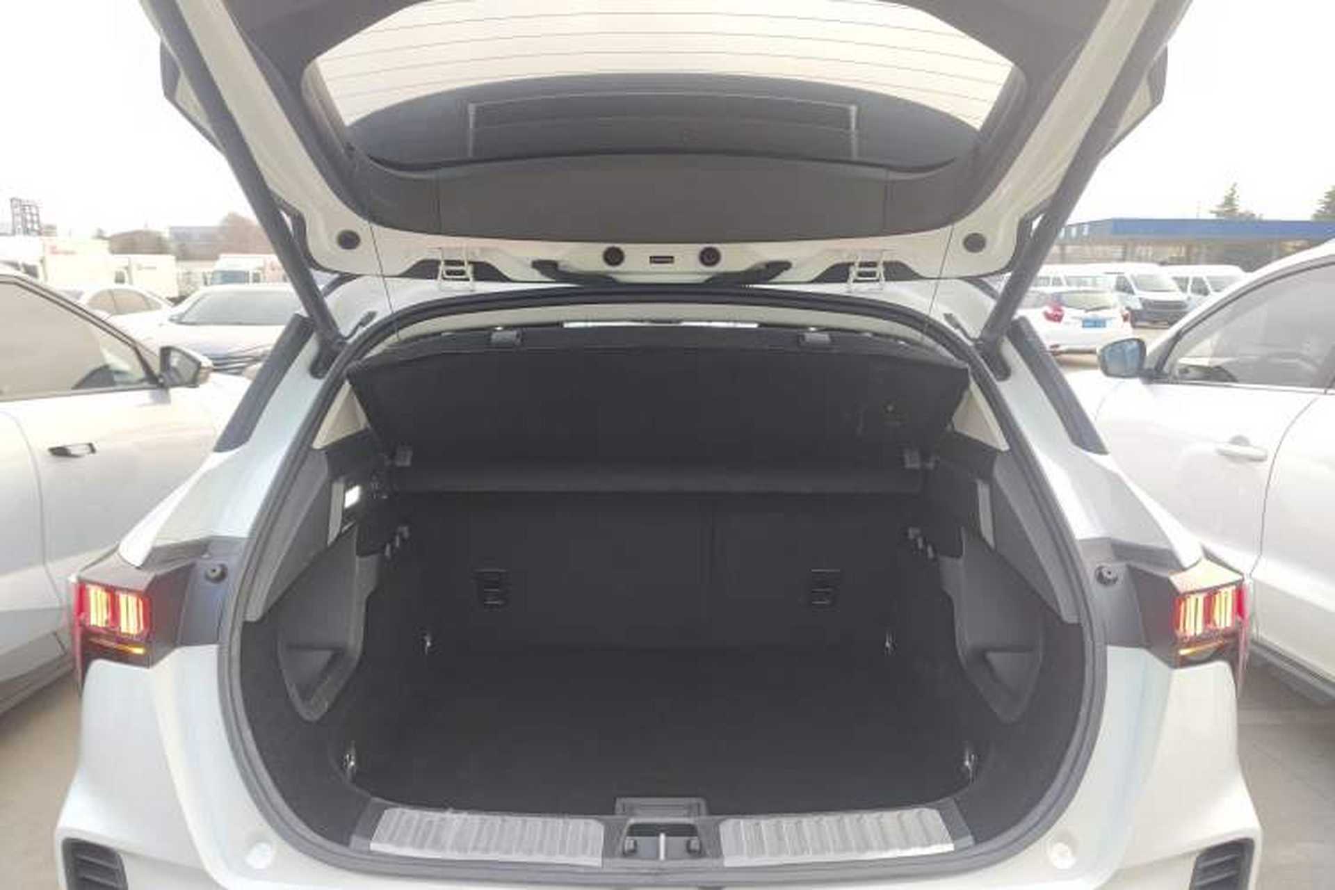 Used Lynk & Co 06 2021 1.5T Shero Pink Special Edition Trunk