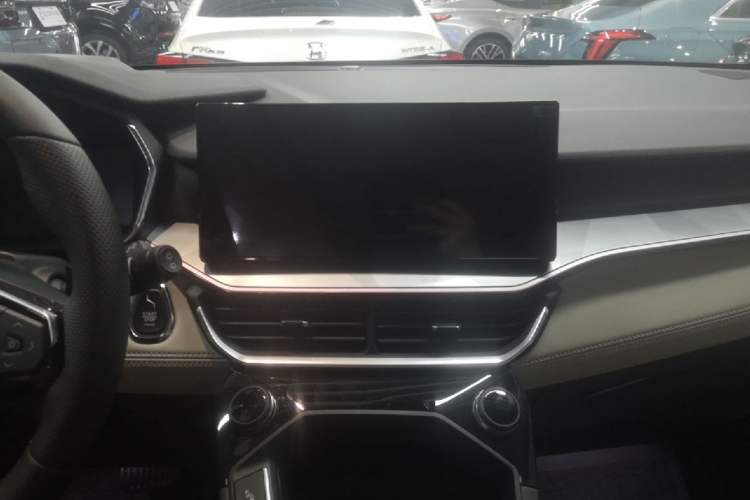 Used Lynk & Co 06 2023 Remix 1.5T Shero Audio And AC Panel