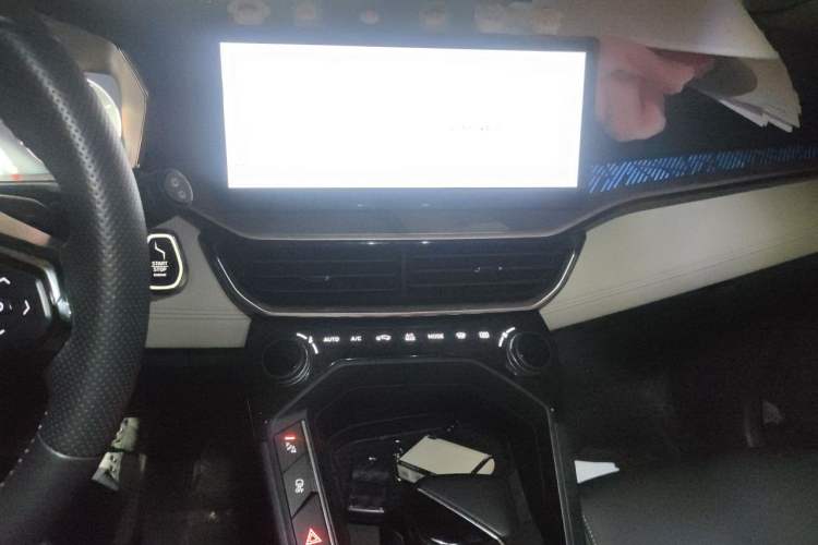 Used Lynk & Co 06 2023 Remix 1.5T Shero Audio And AC Panel