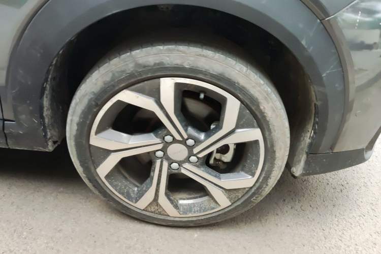 Used Lynk & Co 06 2023 Remix 1.5T Dynamic Halo Right Front Wheel Hub