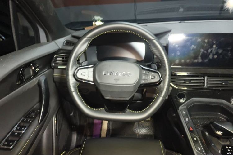 Used Lynk & Co 06 2023 Remix 1.5T Dynamic Halo Steering Wheel