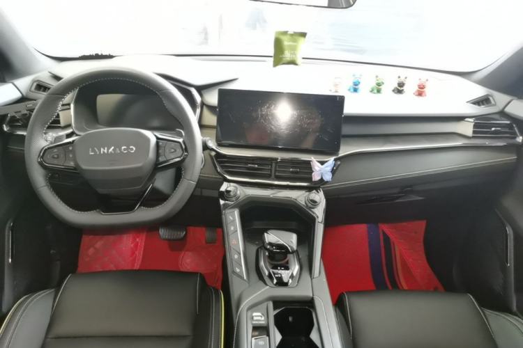 Used Lynk & Co 06 2023 Remix 1.5T Dynamic Halo Center Console