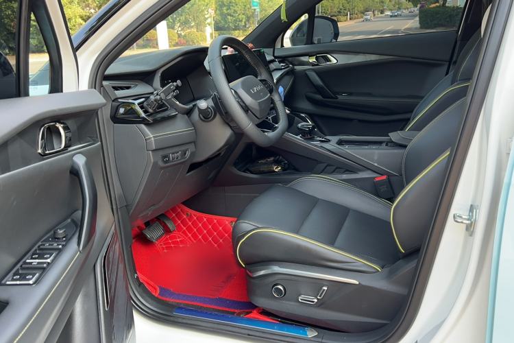 Used Lynk & Co 06 2023 Remix 1.5T Dynamic Halo Driver Seat