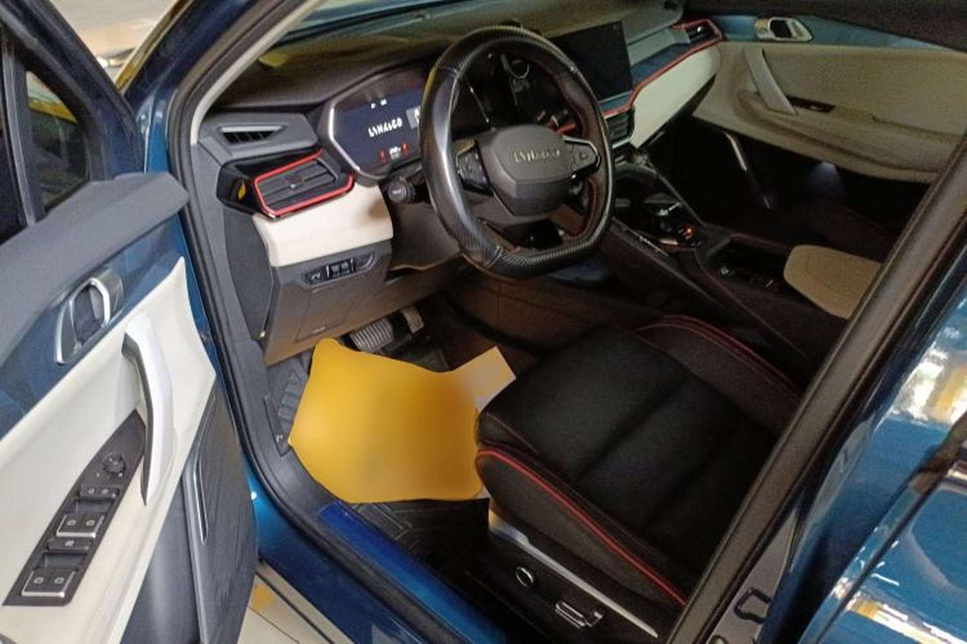 Used Lynk & Co 06 2023 Remix 1.5T YAO Halo Driver Seat