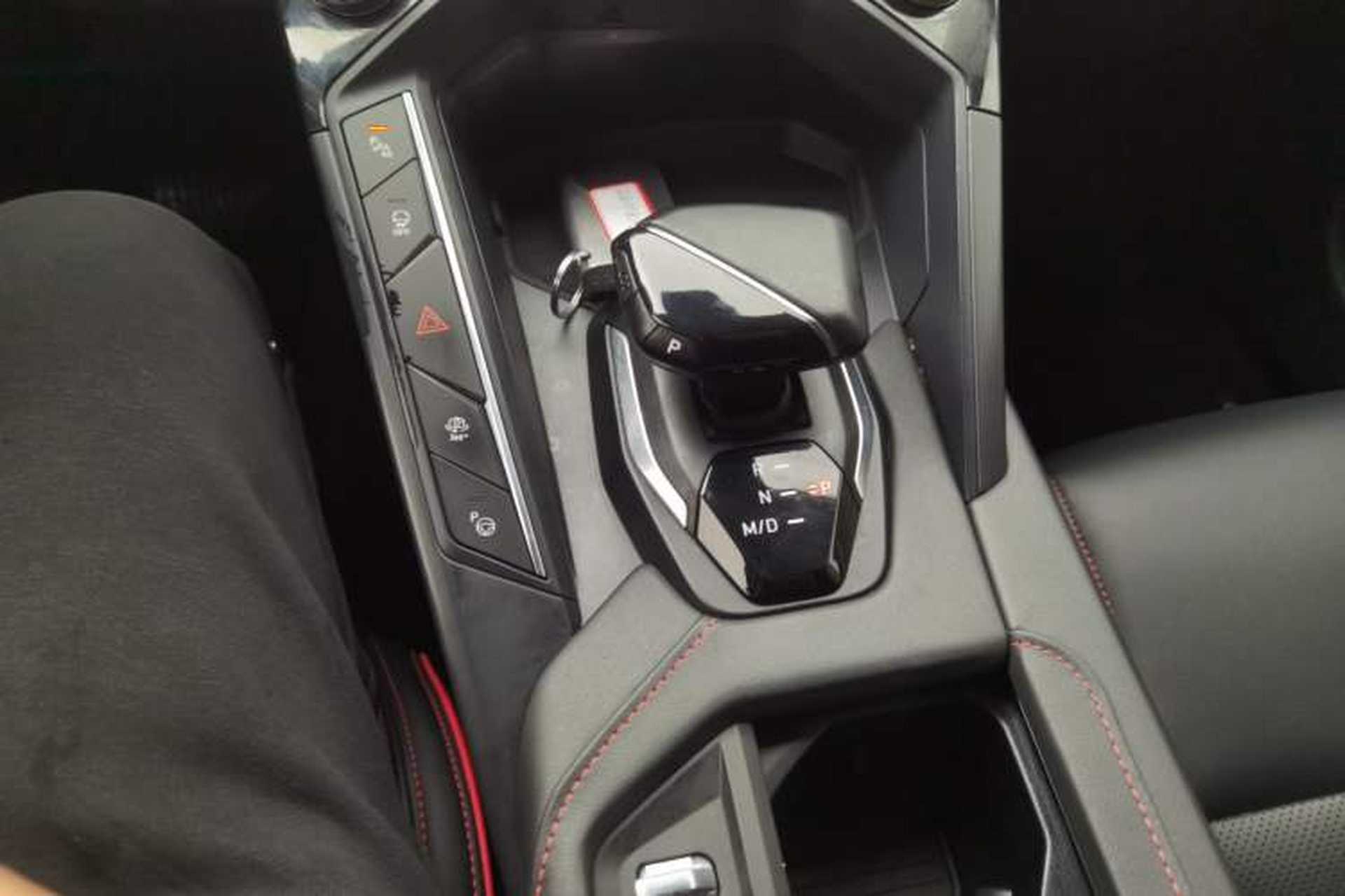 Used Lynk & Co 06 2023 Remix 1.5T YAO Halo Gear Lever