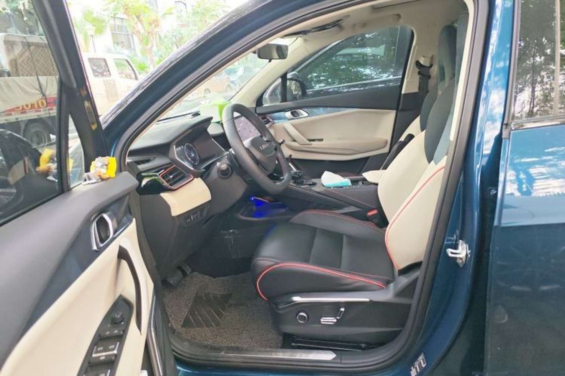 Used Lynk & Co 06 2023 Remix 1.5T YAO Halo Left Front Seat