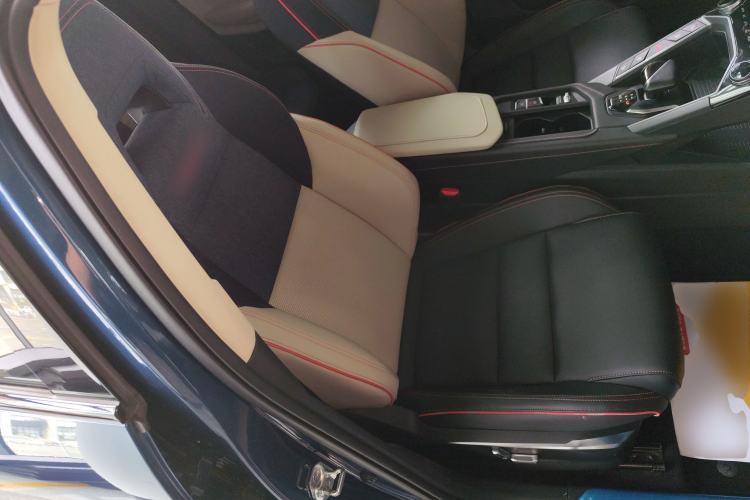Used Lynk & Co 06 2023 Remix 1.5T YAO Halo Right Front Seat