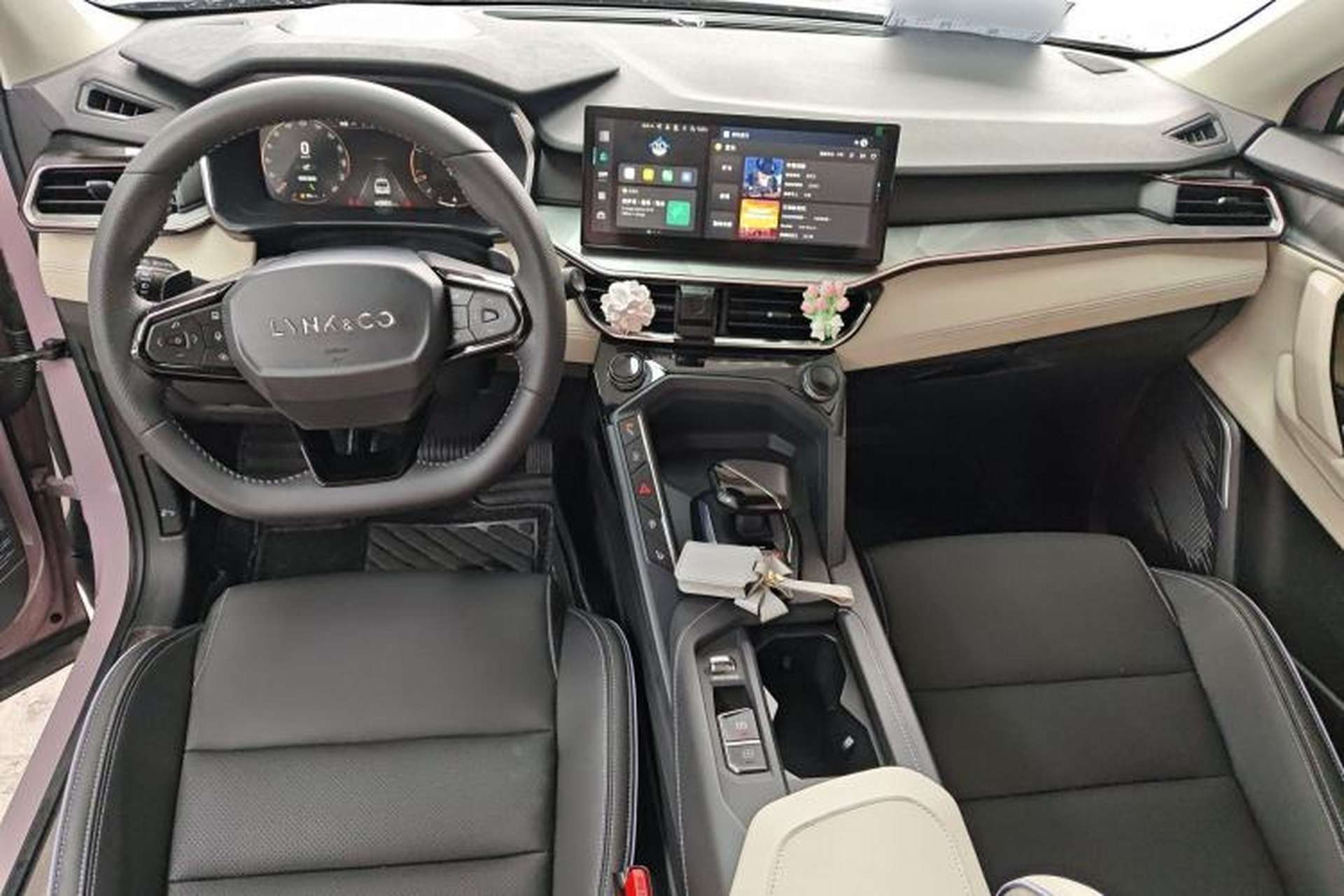 Used Lynk & Co 06 2023 Remix 1.5T YAO Halo Center Console