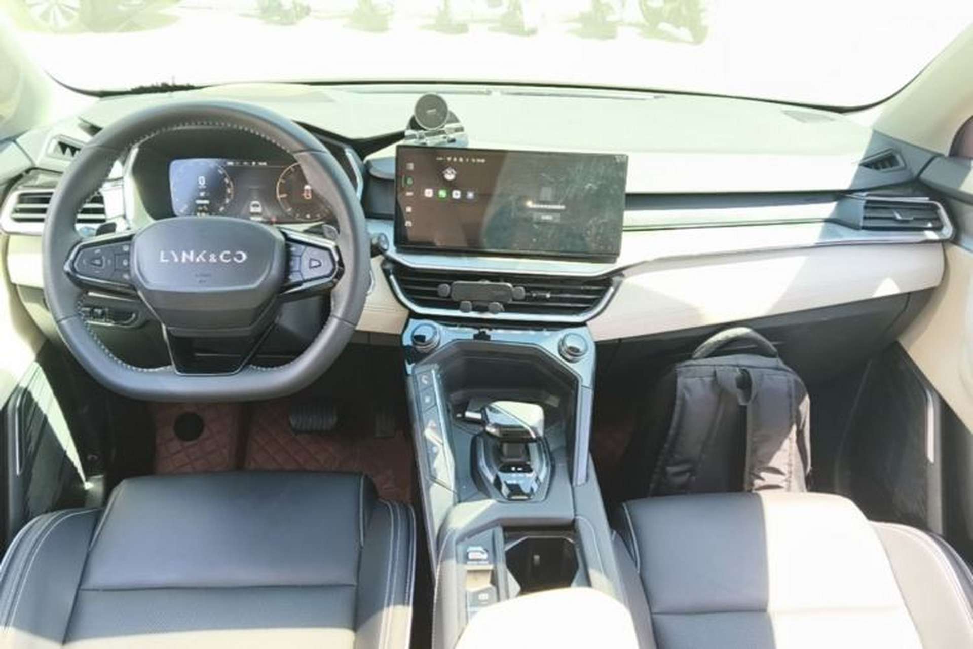 Used Lynk & Co 06 2023 Remix 1.5T Shero Center Console