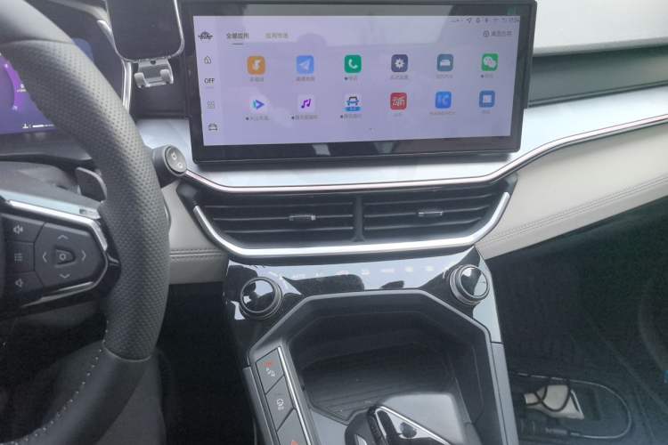 Used Lynk & Co 06 2023 Remix 1.5T Shero Audio And AC Panel