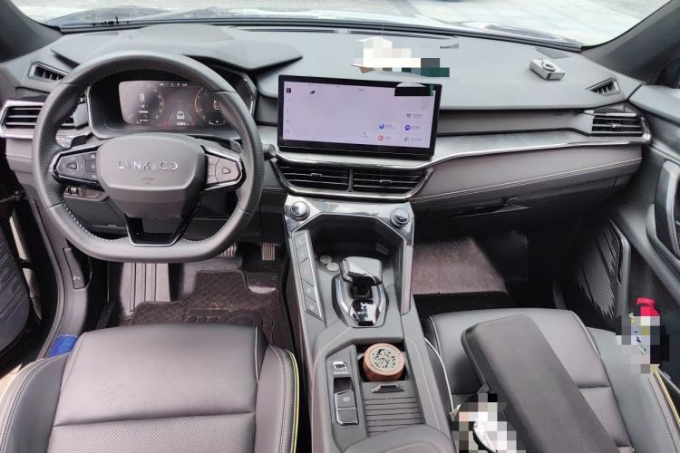 Used Lynk & Co 06 2023 Remix 1.5T Hero Center Console